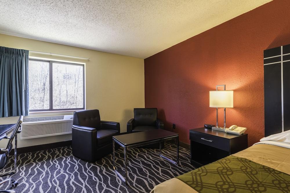 Econo Lodge Streetsboro Esterno foto
