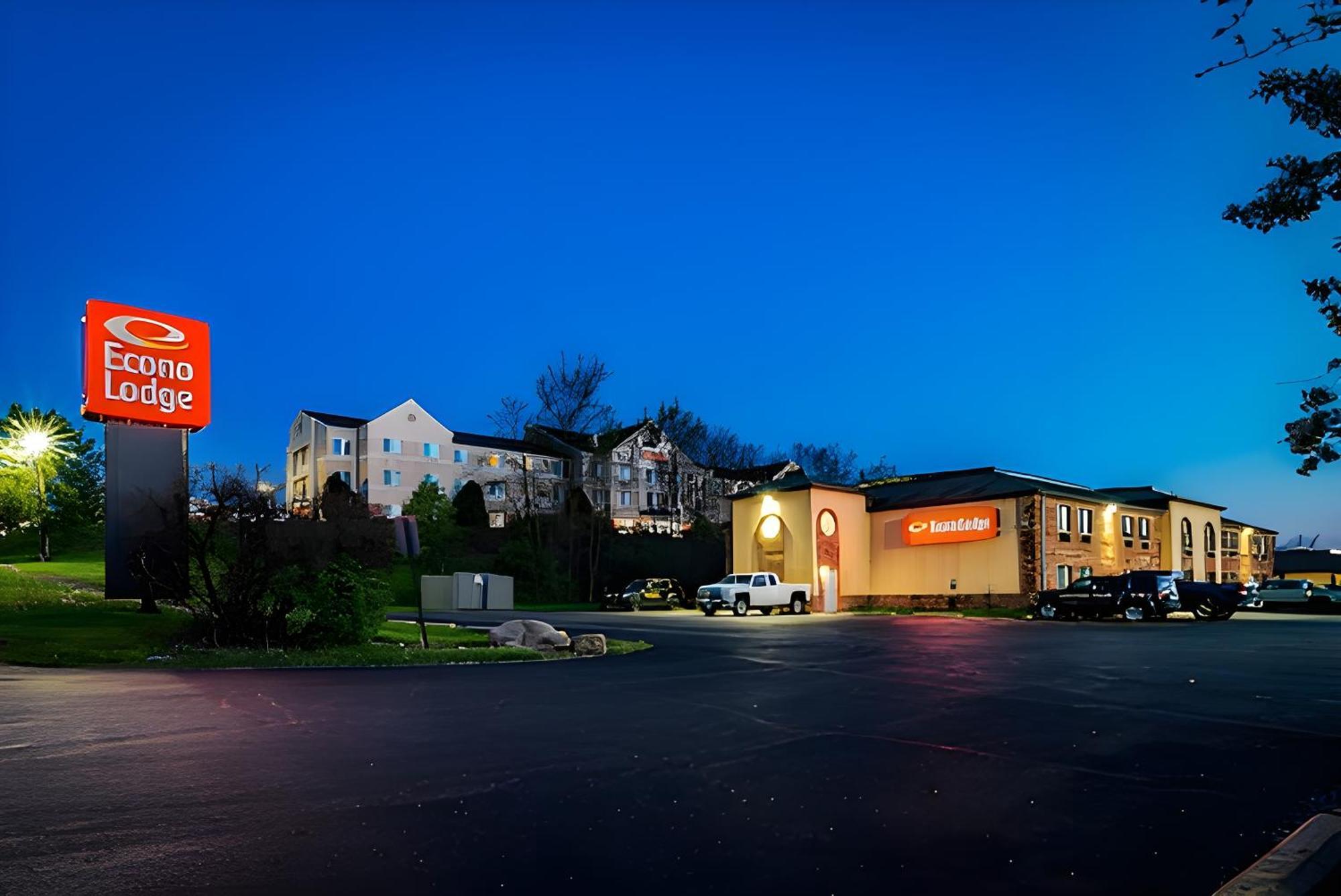 Econo Lodge Streetsboro Esterno foto