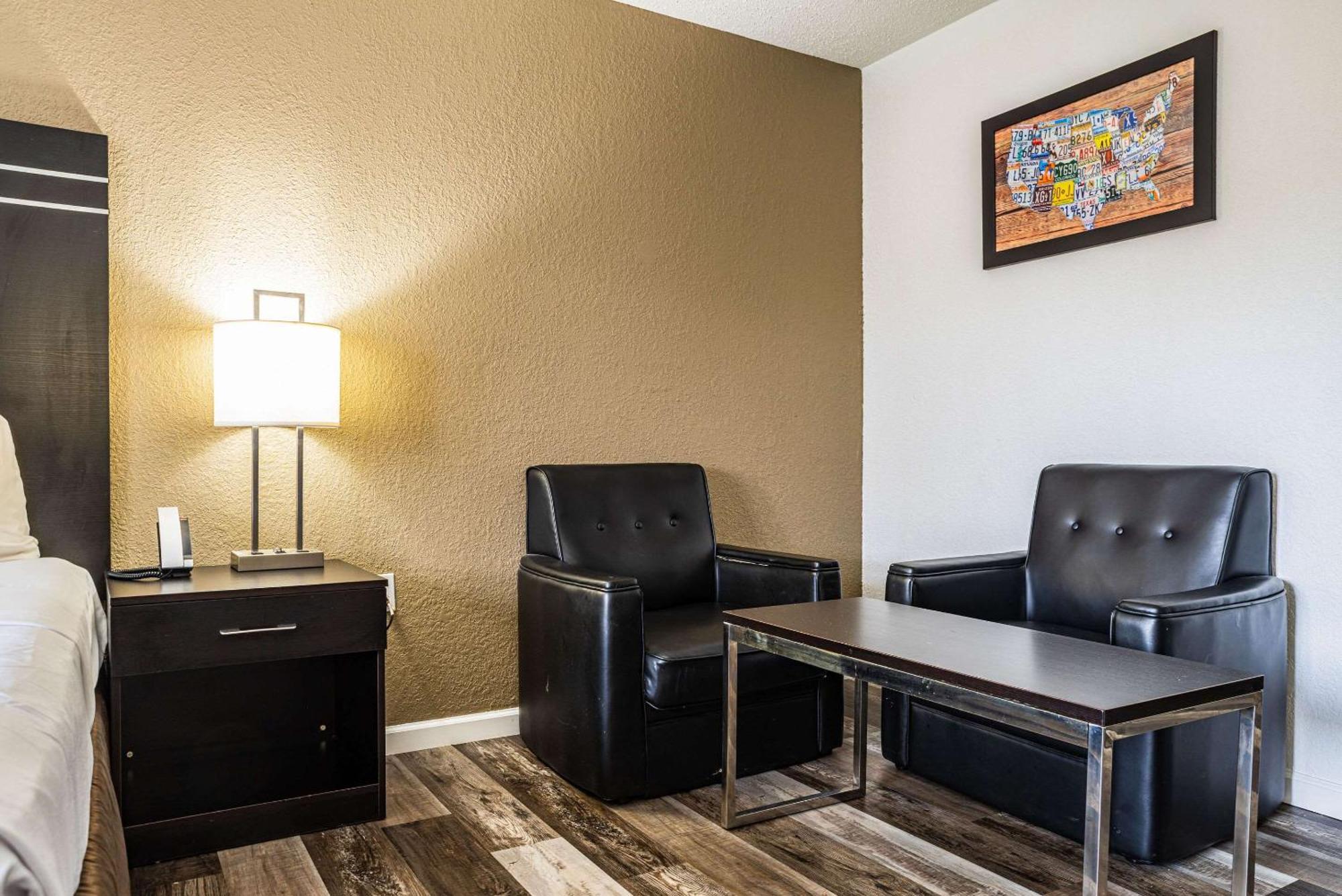 Econo Lodge Streetsboro Esterno foto